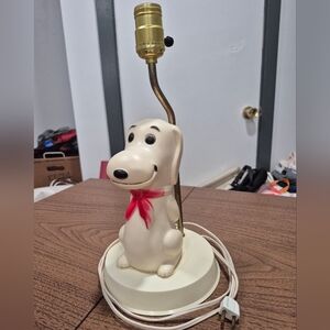 Adorable Vintage Snoopy Lamp WORKS!